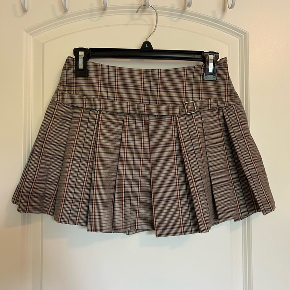 Altar'd State Checkered Mini Skirt with Buckle and under skort - Picture 2 of 6